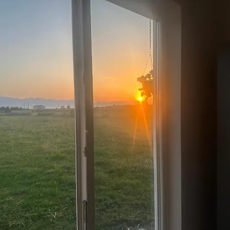 Ballkan Nocleg ze śniadaniem 3*