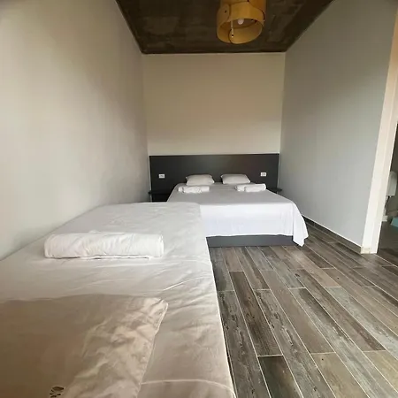 Nocleg ze śniadaniem Ballkan Grilë