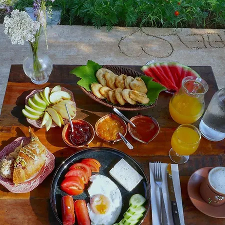 Ballkan Nocleg ze śniadaniem 3*